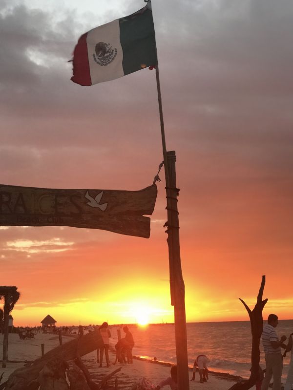 foto:Simon  Hernandez  Vivanco  - lo hecho en México